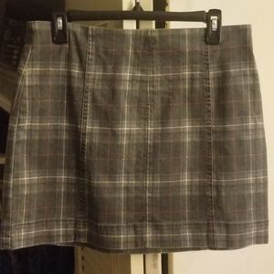 NWT Tinseltown plaid skirt 11